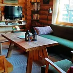 Lantgård Raistiko Talu- Farmhouse, Off-grid And Punakula