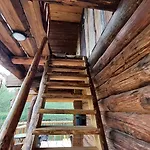 Raistiko Talu- Farmhouse, Off-grid And Punakula
