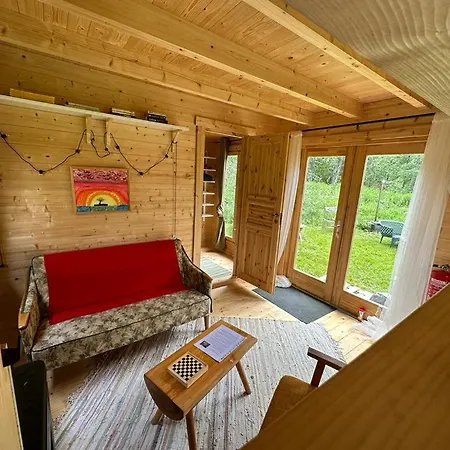 Raistiko Talu- Farmhouse, Off-grid And Lantgård Punakula