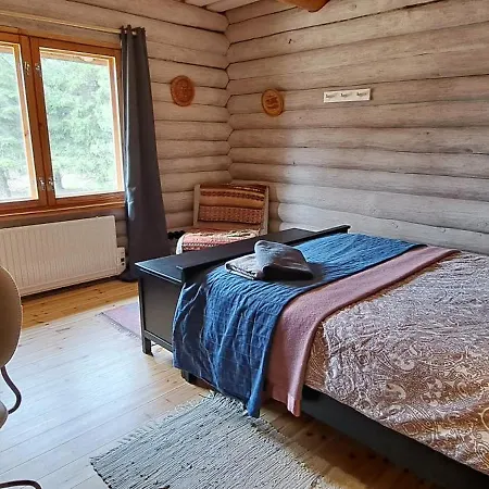 Raistiko Talu- Farmhouse, Off-grid And Séjour à la ferme Punakula