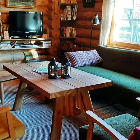 Lantgård Raistiko Talu- Farmhouse, Off-grid And Punakula
