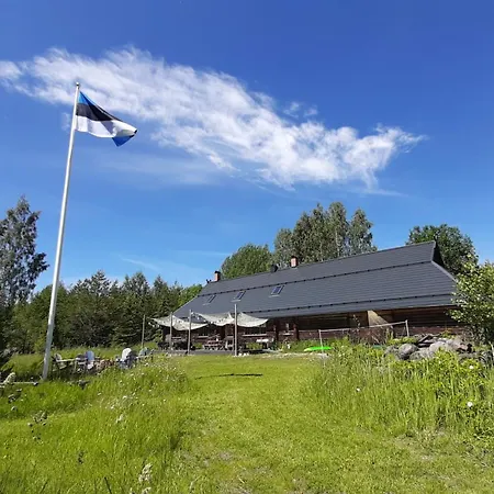 Raistiko Talu- Farmhouse, Off-grid And Smještaj na farmi