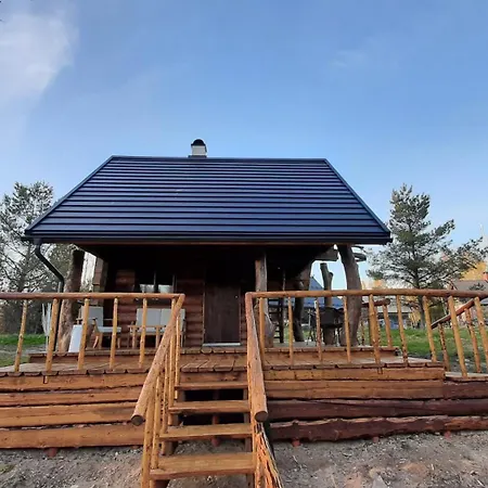 Raistiko Talu- Farmhouse, Off-grid And Smještaj na farmi *