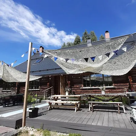 Smještaj na farmi Raistiko Talu- Farmhouse, Off-grid And Punakula