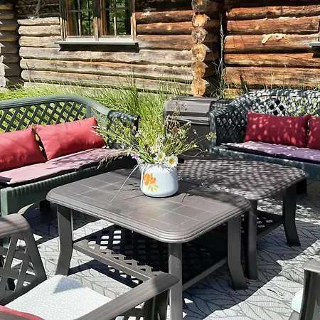 Séjour à la ferme Raistiko Talu- Farmhouse, Off-grid And