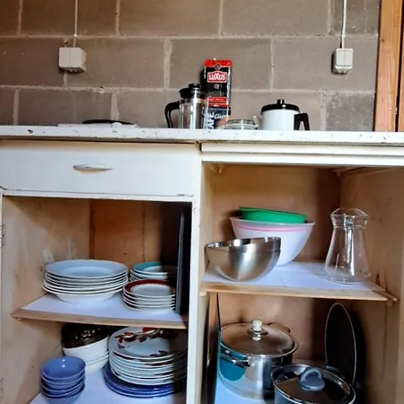 Raistiko Talu- Farmhouse, Off-grid And Smještaj na farmi Punakula