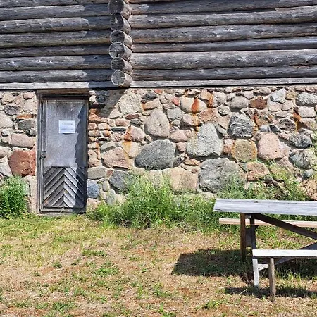 Séjour à la ferme Raistiko Talu- Farmhouse, Off-grid And