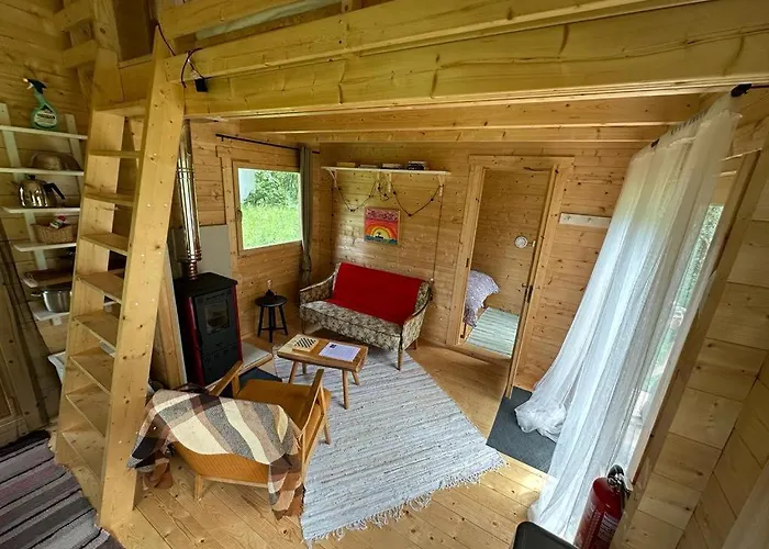 Raistiko Talu- Farmhouse, Off-grid And Alloggio per agriturismo *