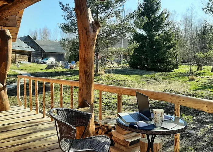 Raistiko Talu- Farmhouse, Off-grid And Alloggio per agriturismo *