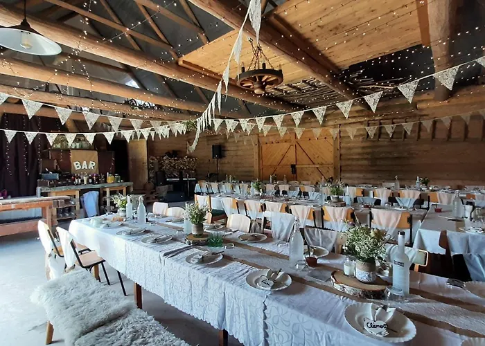 Raistiko Talu- Farmhouse, Off-grid And Farm stay Punakula