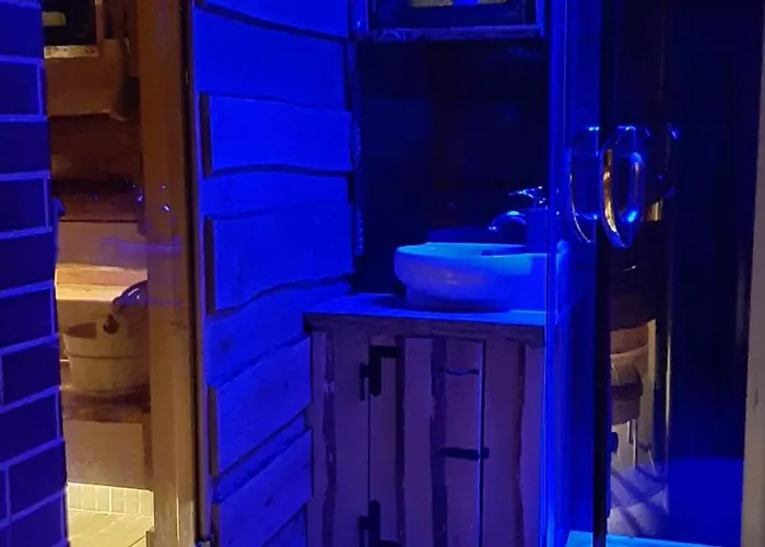 Raistiko Talu- Farmhouse, Off-grid And Alloggio per agriturismo